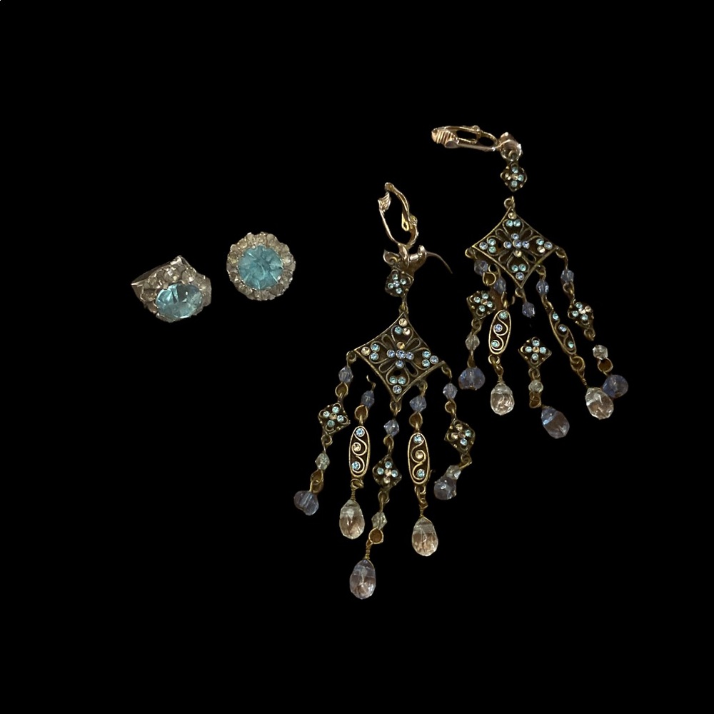 Vintage clip of earrings 73